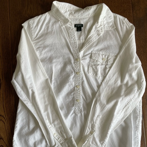 JCrew Classic White Top - Picture 1 of 2